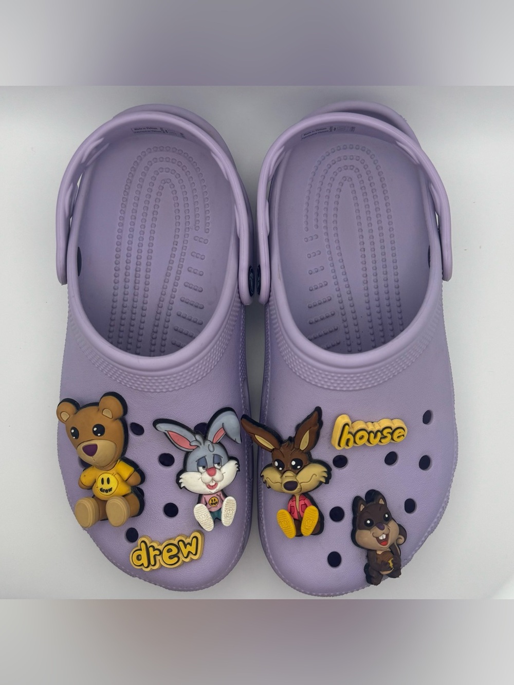 Crocs xDrew House Justin Bieber Lavender Classic Clogs Purple M6/W8 Rare Jibbitz